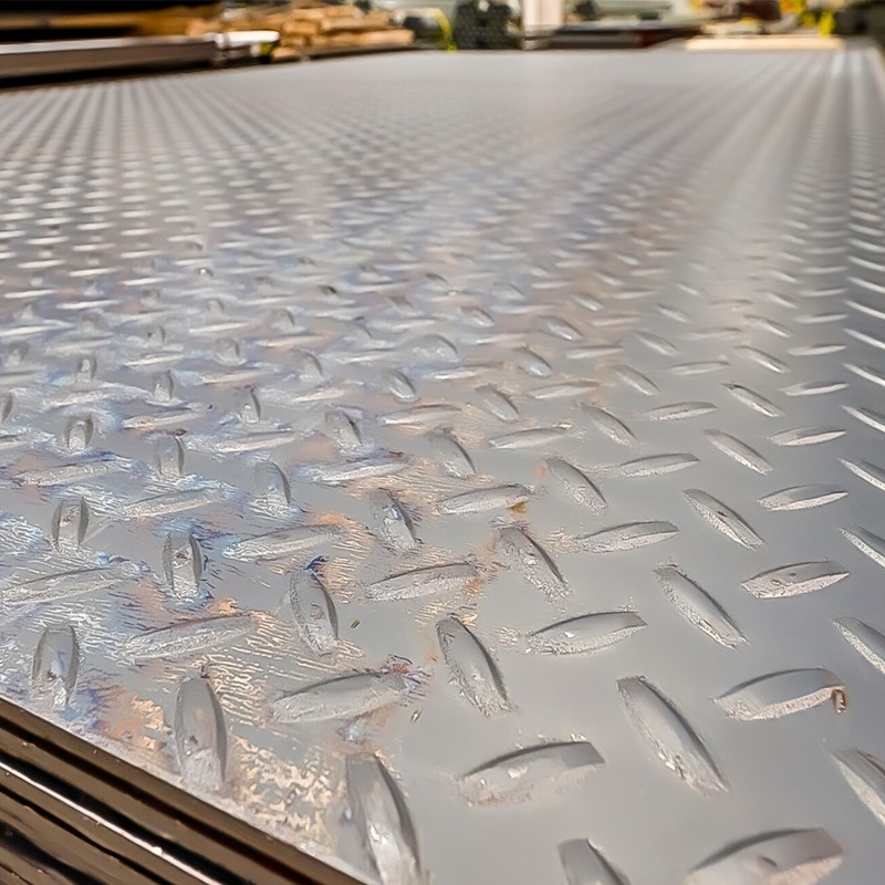 China Factory 4mm 6mm Galvanized Steel Plate Best Price Checkered Steel Plate  Customized for Transportation